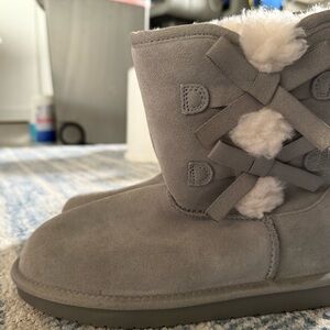 Koolaburra Gray Kids Boots with Fluffy Accents